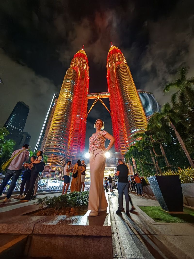 Ja a Petronas Twin Towers - reálne