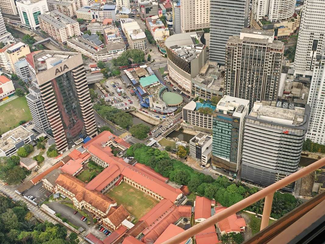 Menara KL Tower - náš hotel a bazén