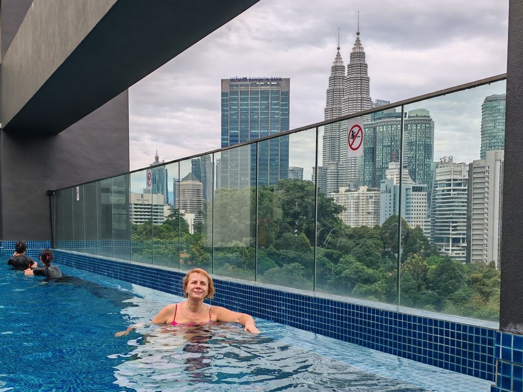 Santa Grand Signature KL - strešný bazén