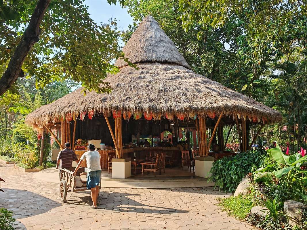 Reštaurácia po ceste do centra Siem Reap