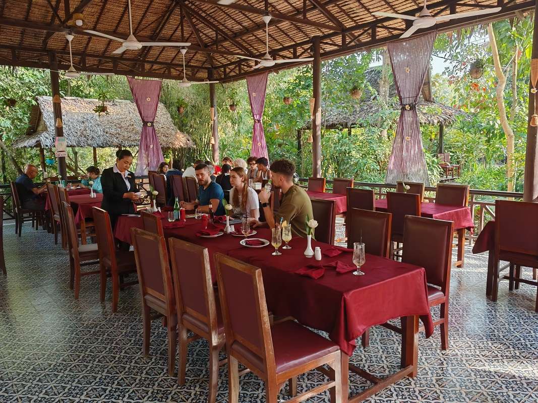 Reštaurácia po ceste do centra Siem Reap