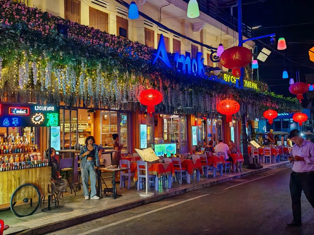 Pub Street v Siem Reap