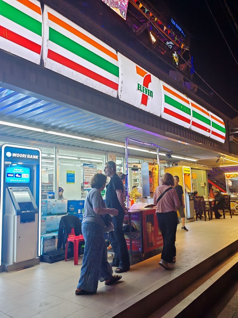 Legendárne ázijské 7eleven :)