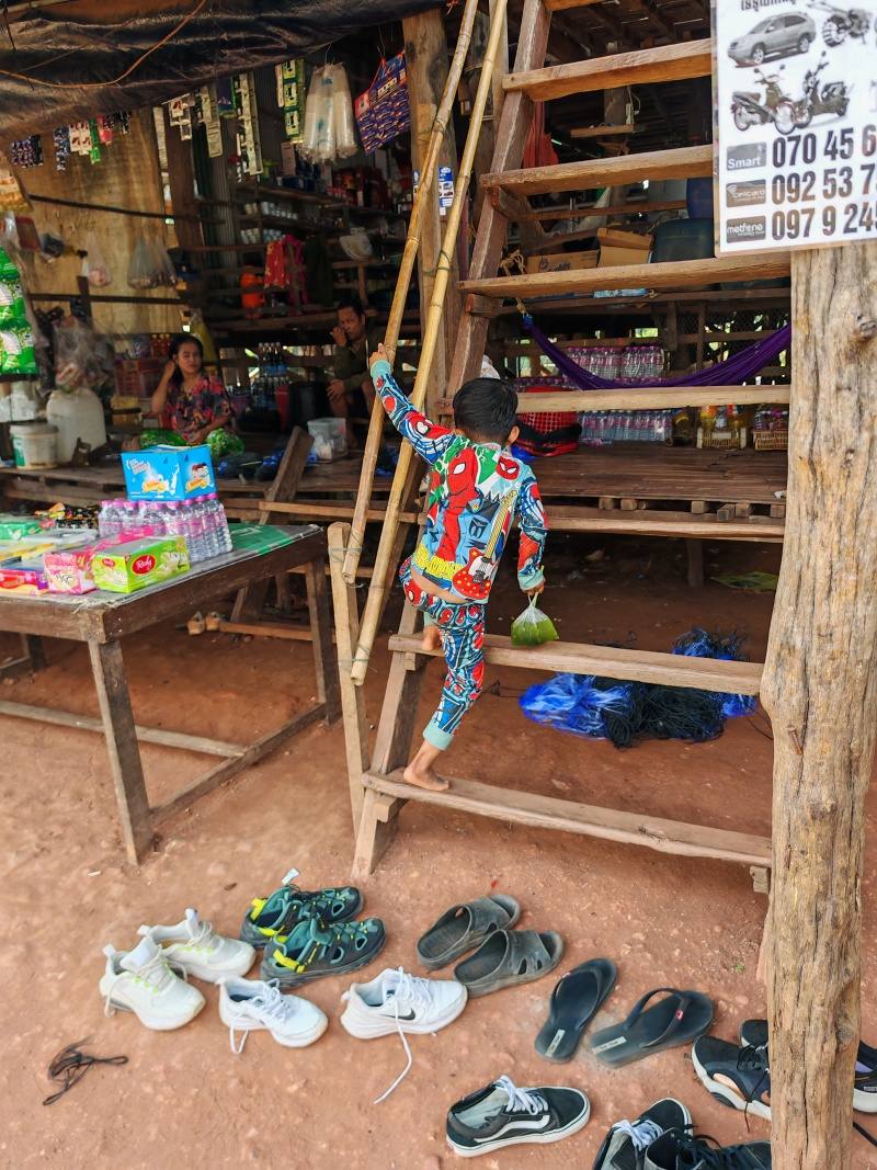 Kampong Phluk - ideme na návštevu