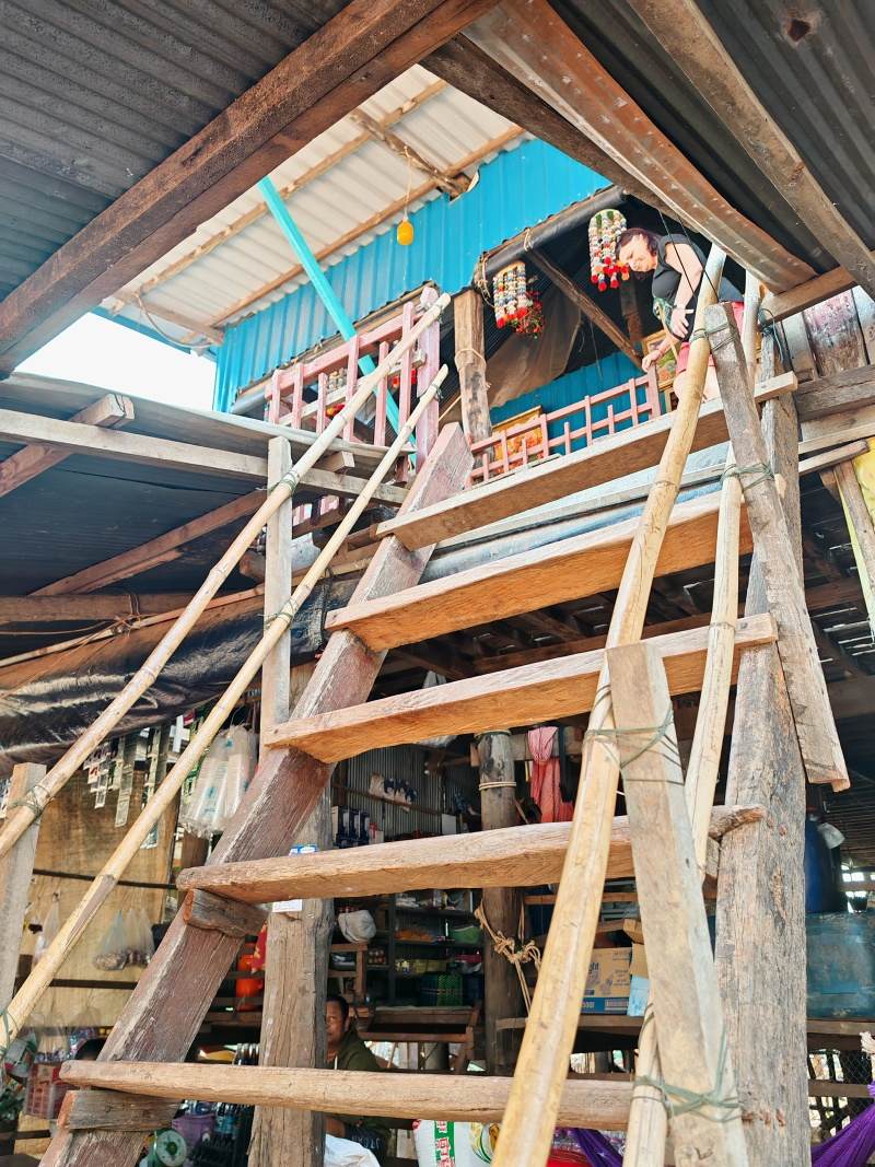 Kampong Phluk - ideme na návštevu