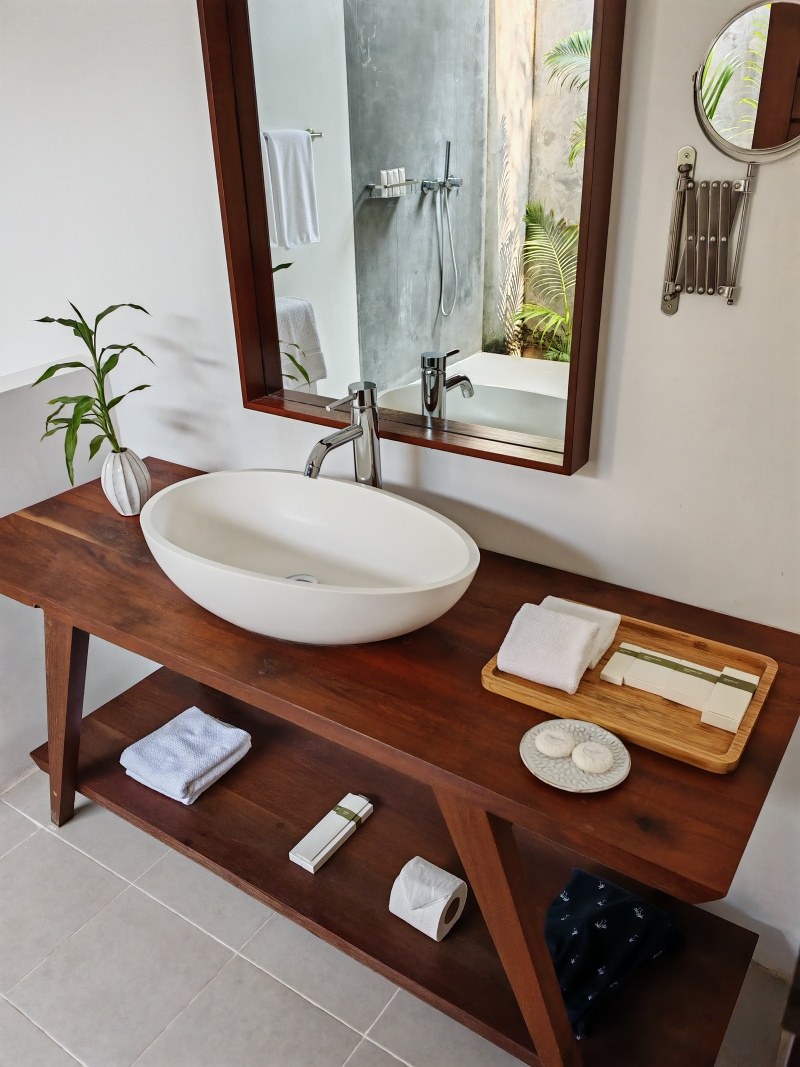 Izba Island Center Point Hotel