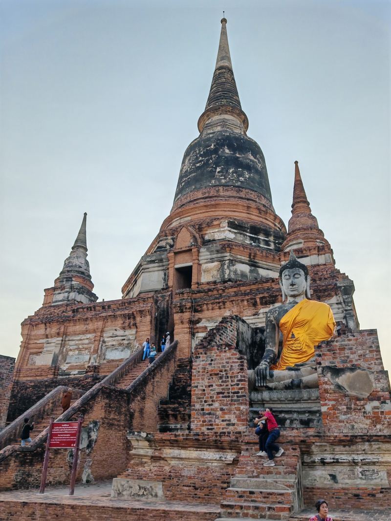 Wat Yai Chai Mongkhon