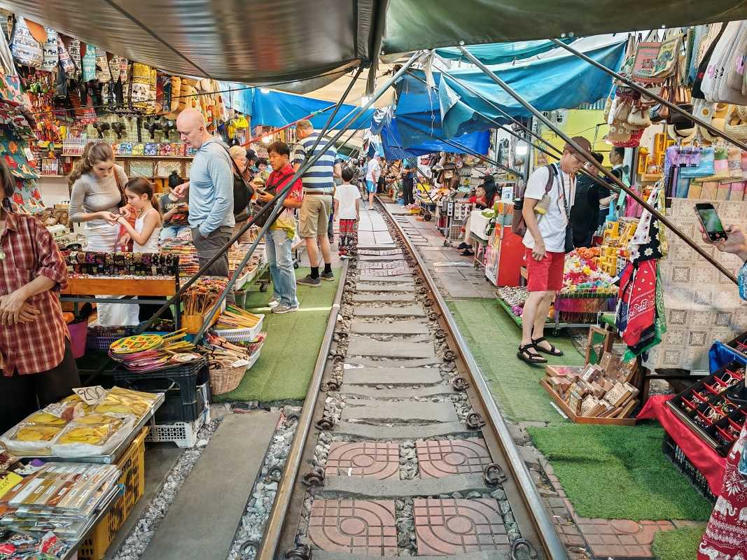 Maeklong Railway Market