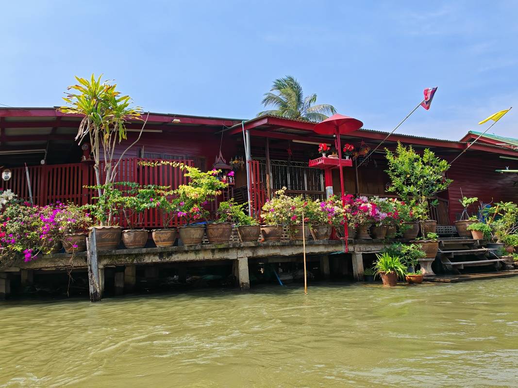 Damnoen Saduak Floating Market