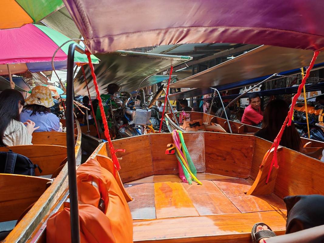 Damnoen Saduak Floating Market - zápcha