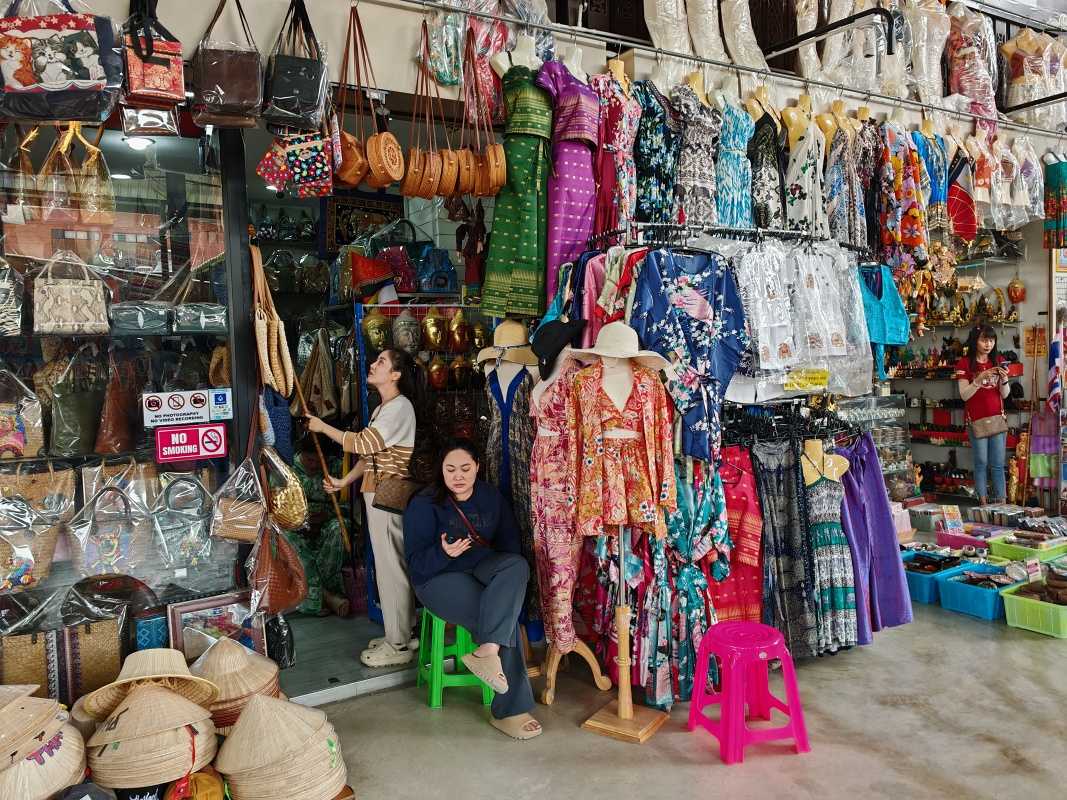 Opúšťame plávajúci trh