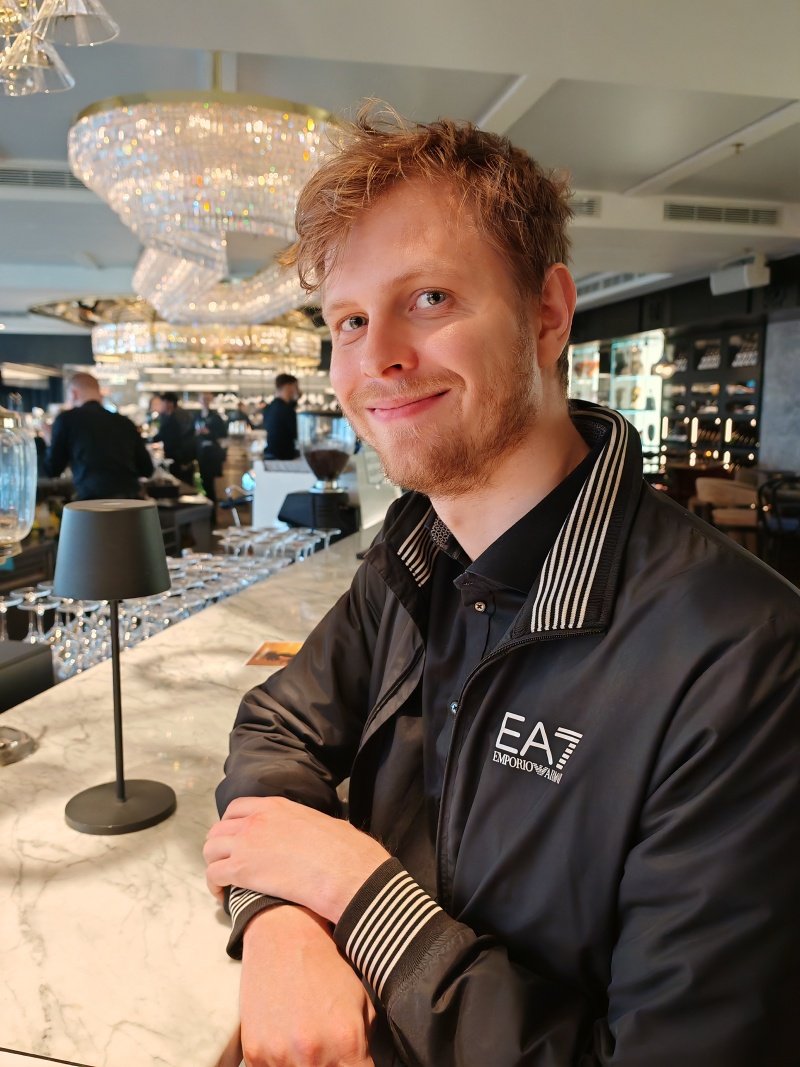 Fly Vista rooftop bar