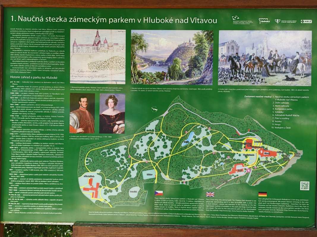 Zámok má veľký park