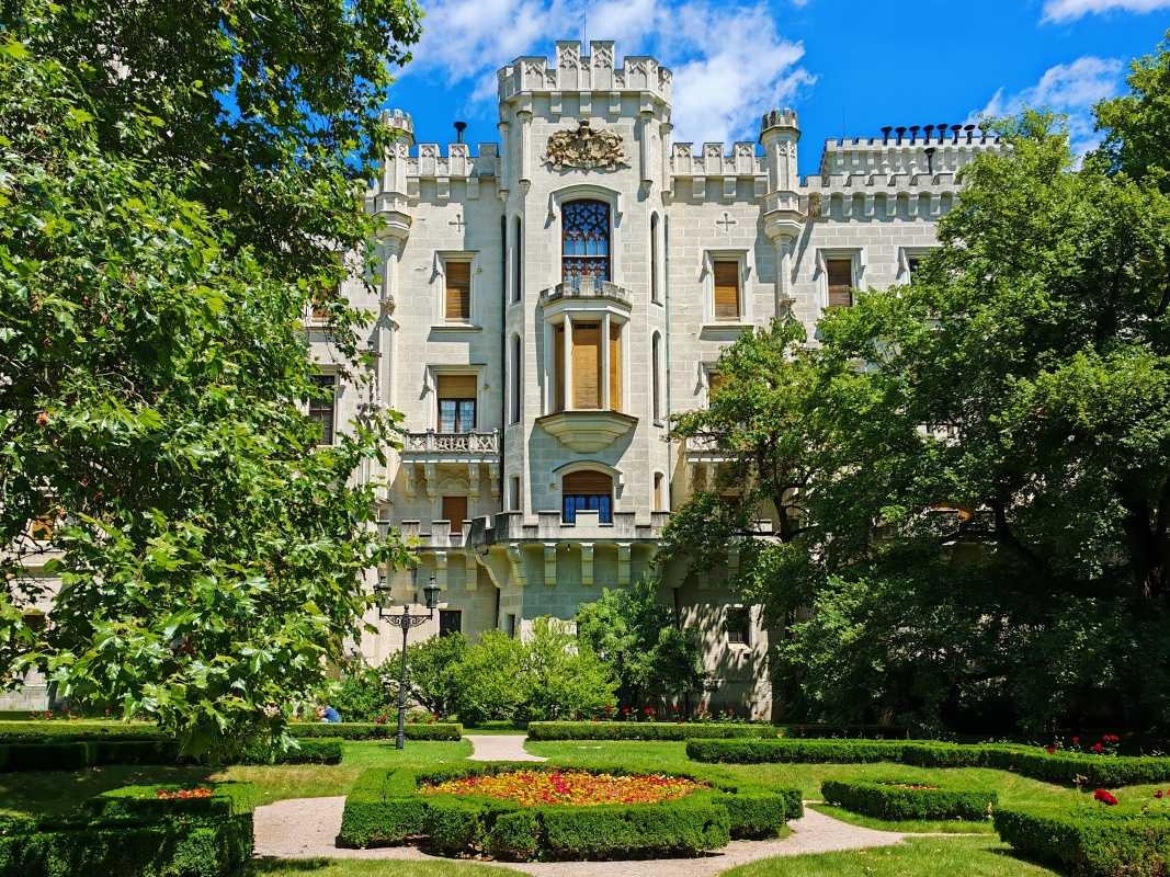 Zadná záhrada zámku Hluboká