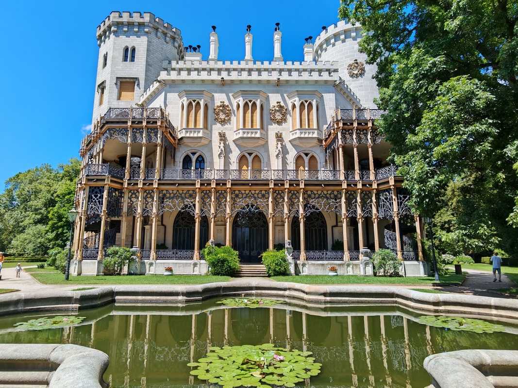 Zadná záhrada zámku Hluboká