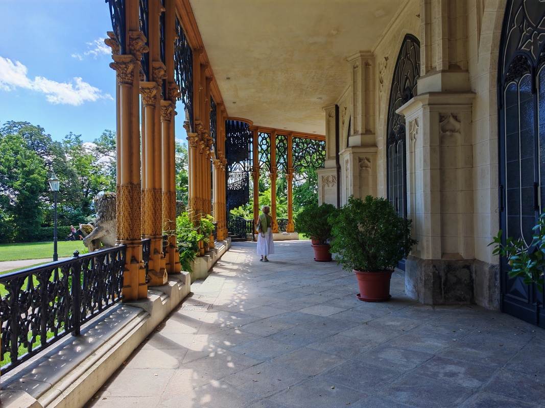 Zadná časť zámku