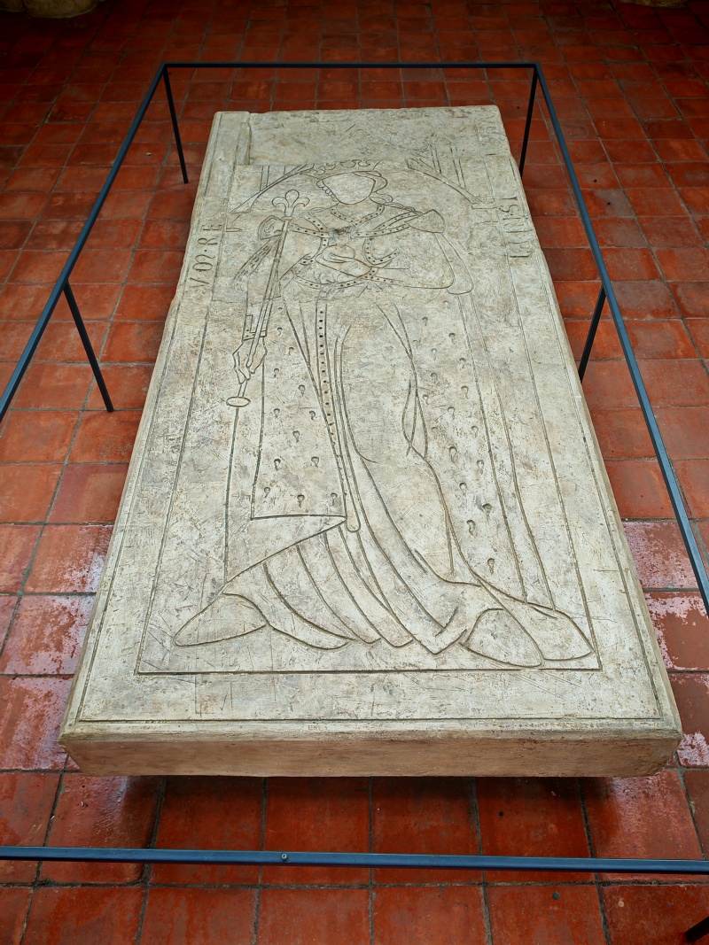 Kláštor sv. Anežky Českej, náhrobná doska kráľovny Kunhuty Uhorskej, r.1285