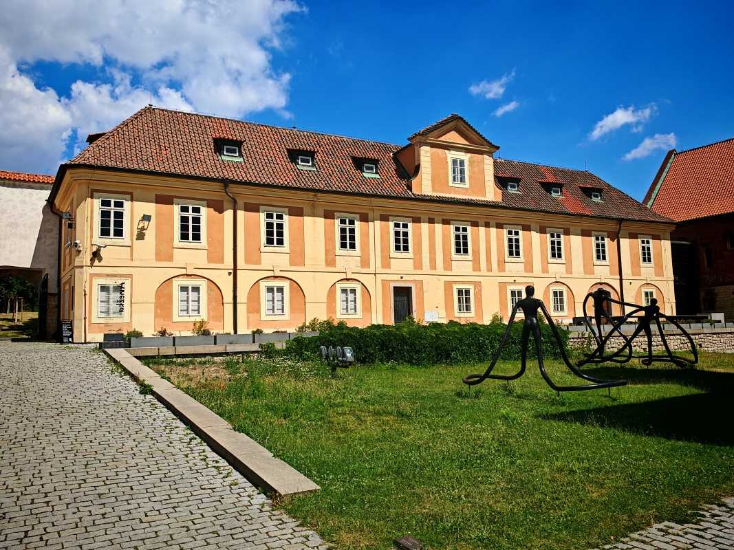 Kláštor sv. Anežky Českej, kláštorné záhrady