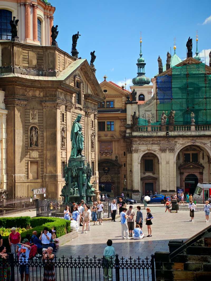 Karol IV. na Křižovníckem námestí