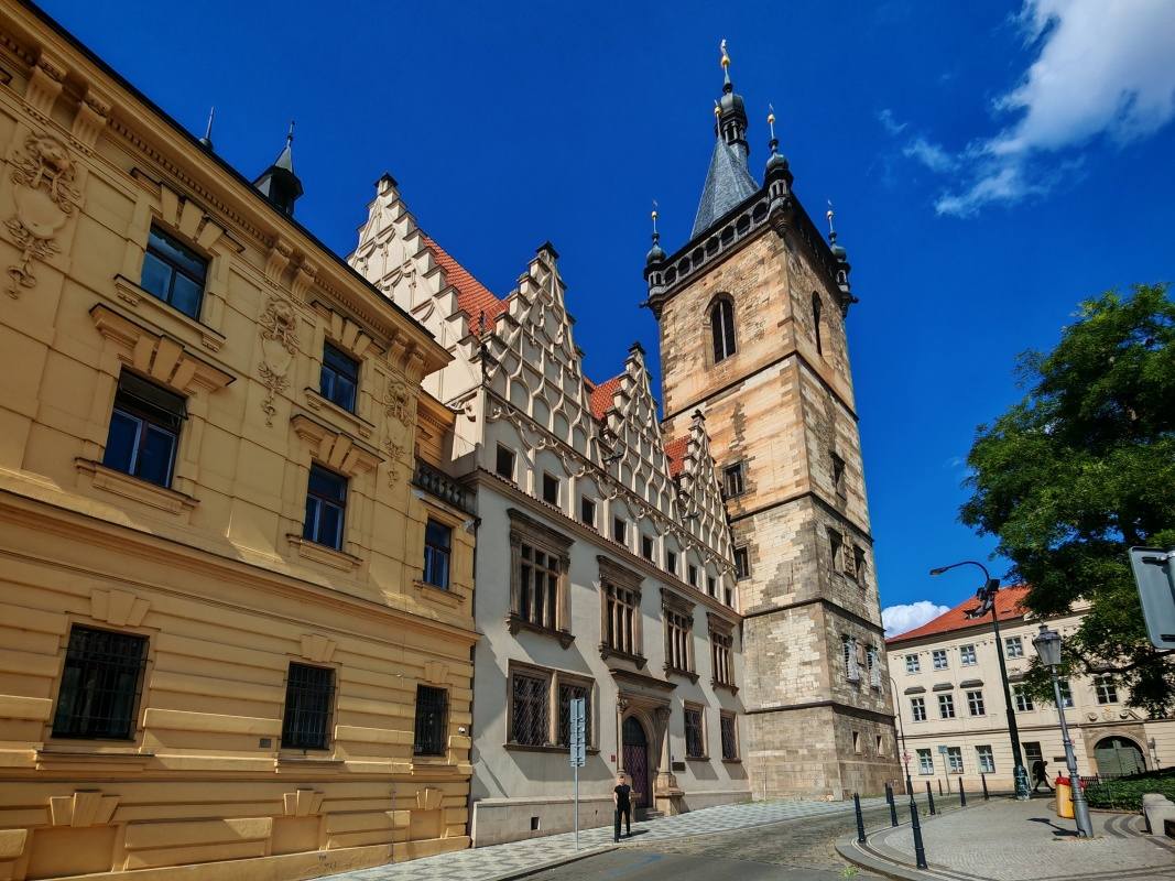 Novomestská radnica