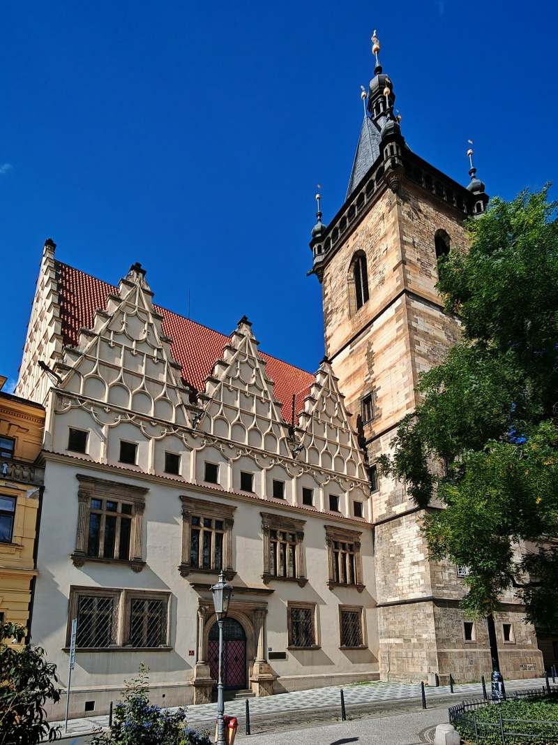 Novomestská radnica