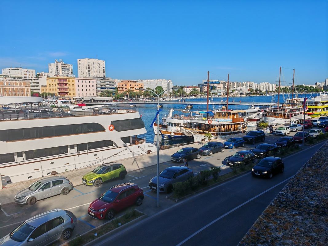 Výhľad z hradieb smerom na pevninu