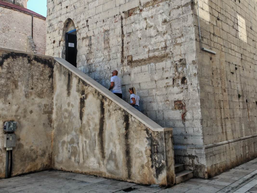 Idem na vežu kostola sv. Anastázie