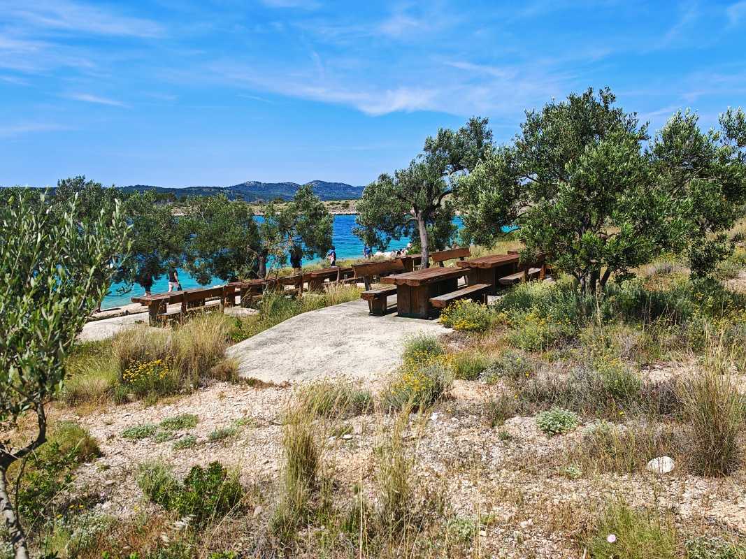 Ostrov Lavdara - zastávka na kúpanie