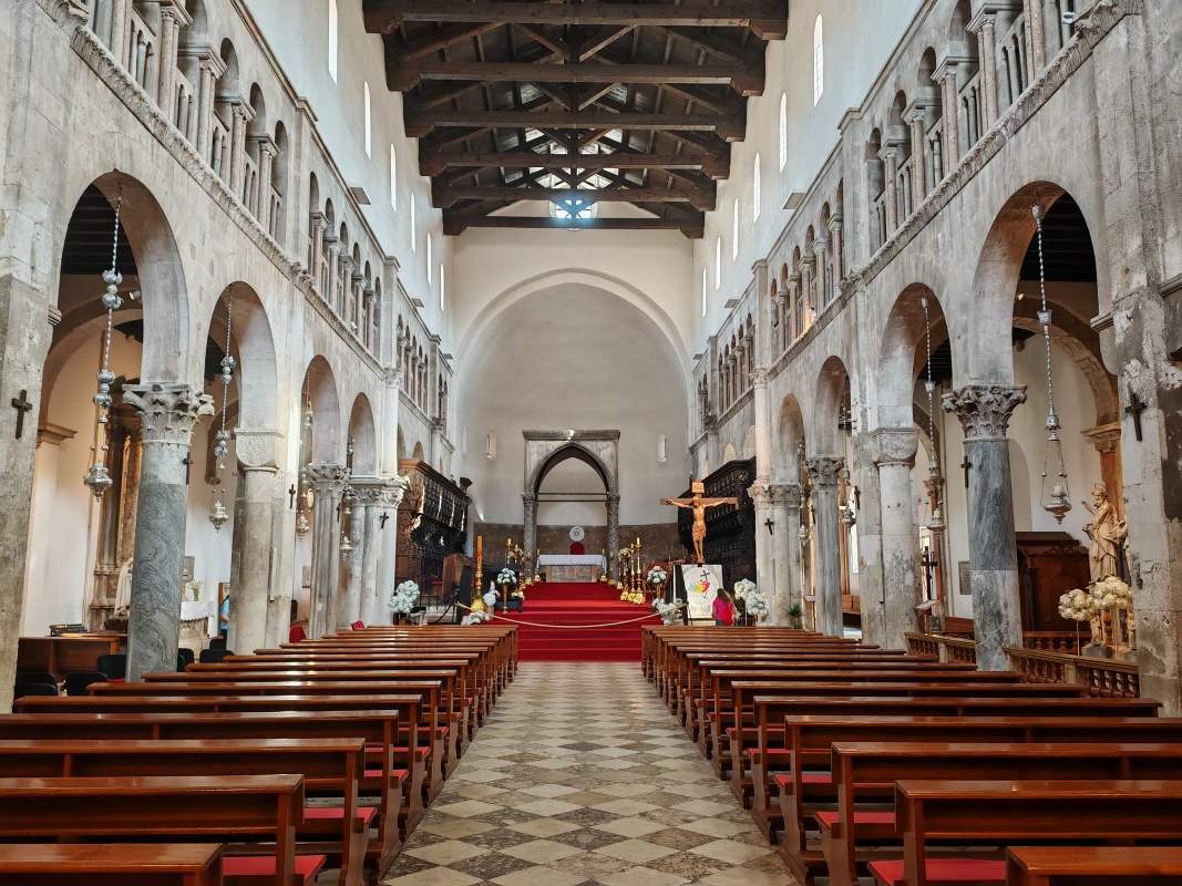 Katedrala sv. Stošije (Anastázie)