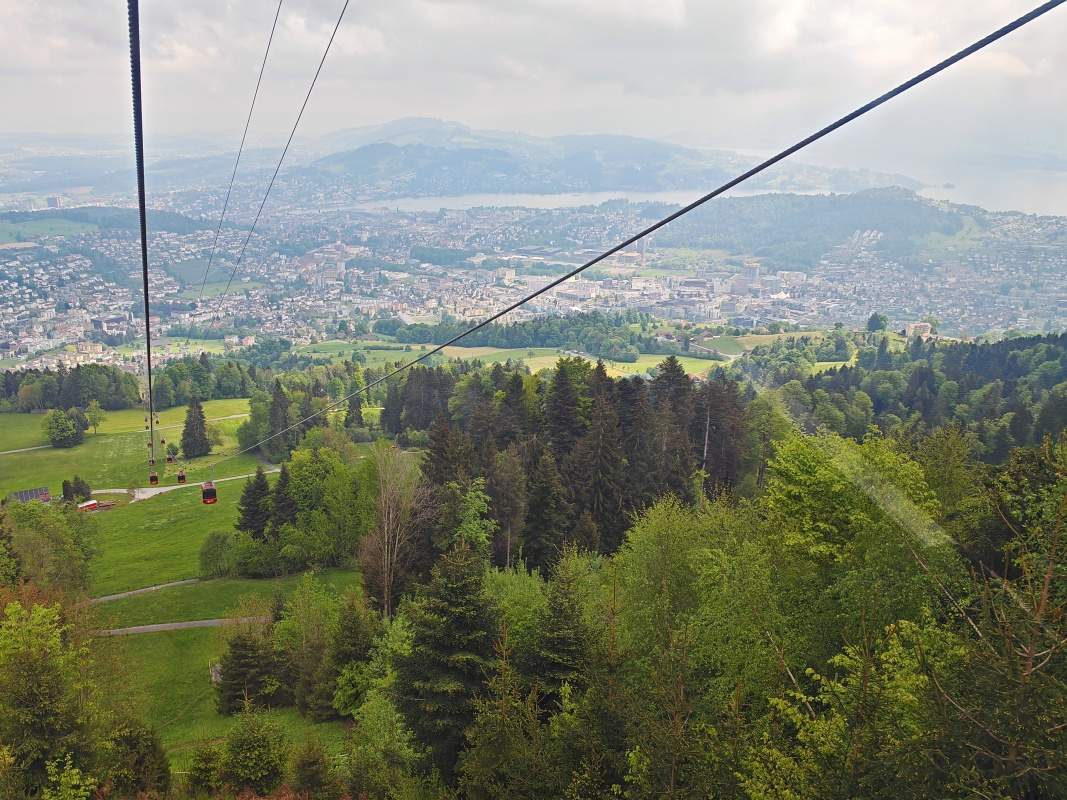 Z Kriens do Fräkmüntegg