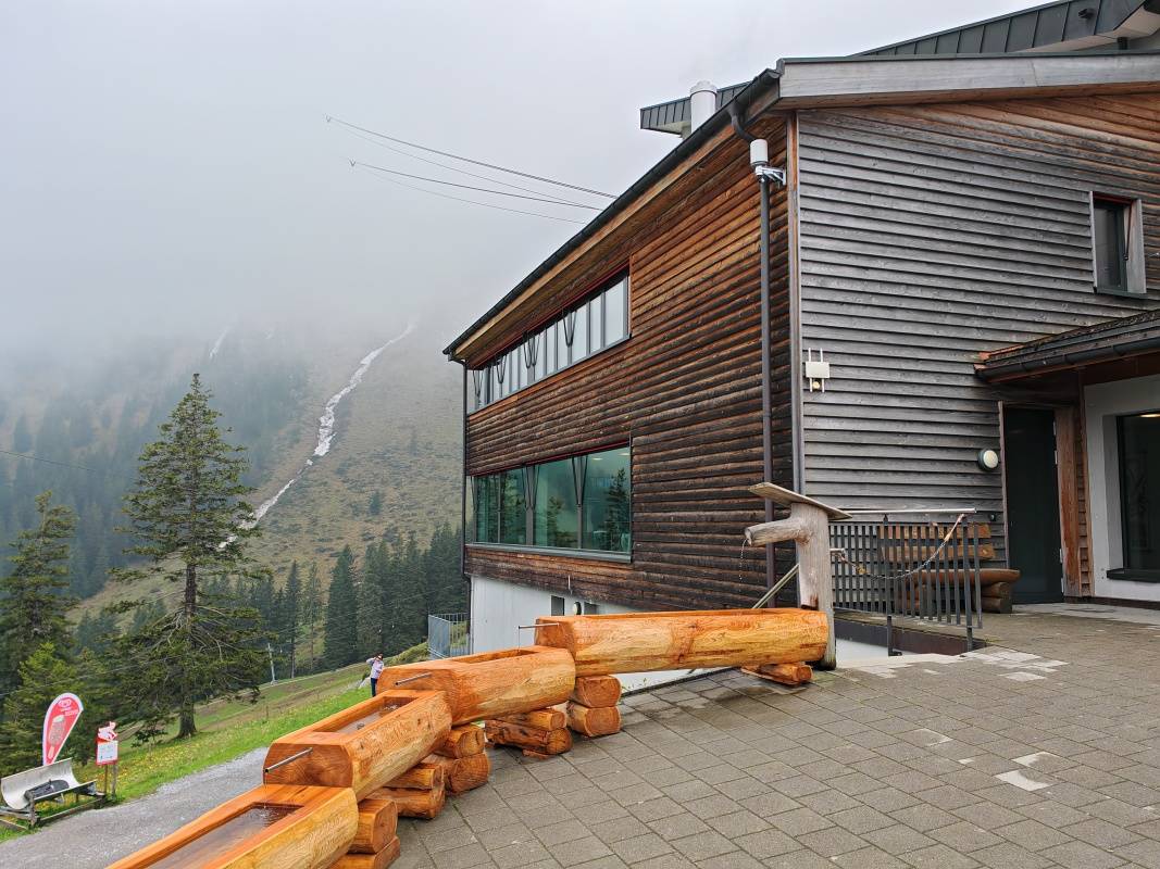 Stanica Fräkmüntegg - tam pokračujem