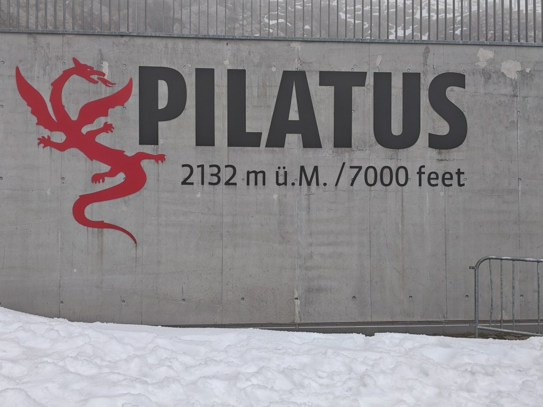 Ooo, našla som Pilatus :D