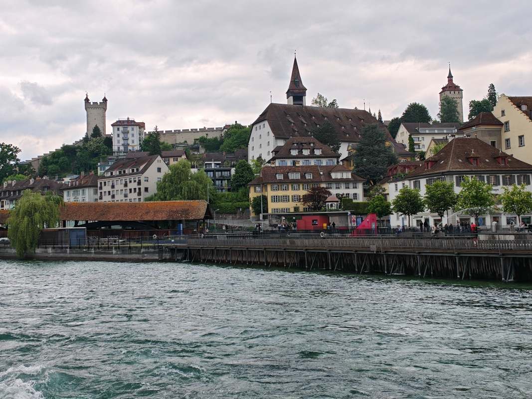 Spreuerbrücke a veža mestského opevnenia