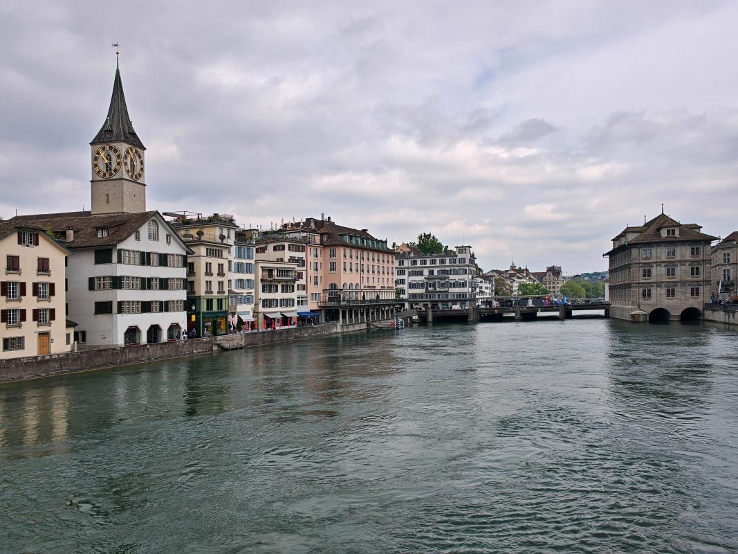 Limmat, St. Peter Kirche a radnica - Rathaus