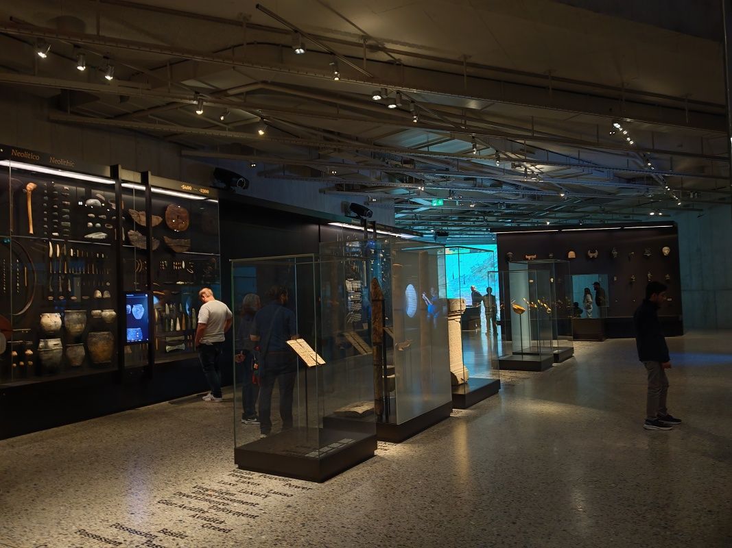 Landesmuseum - prvé výstavy v modernej prístavbe