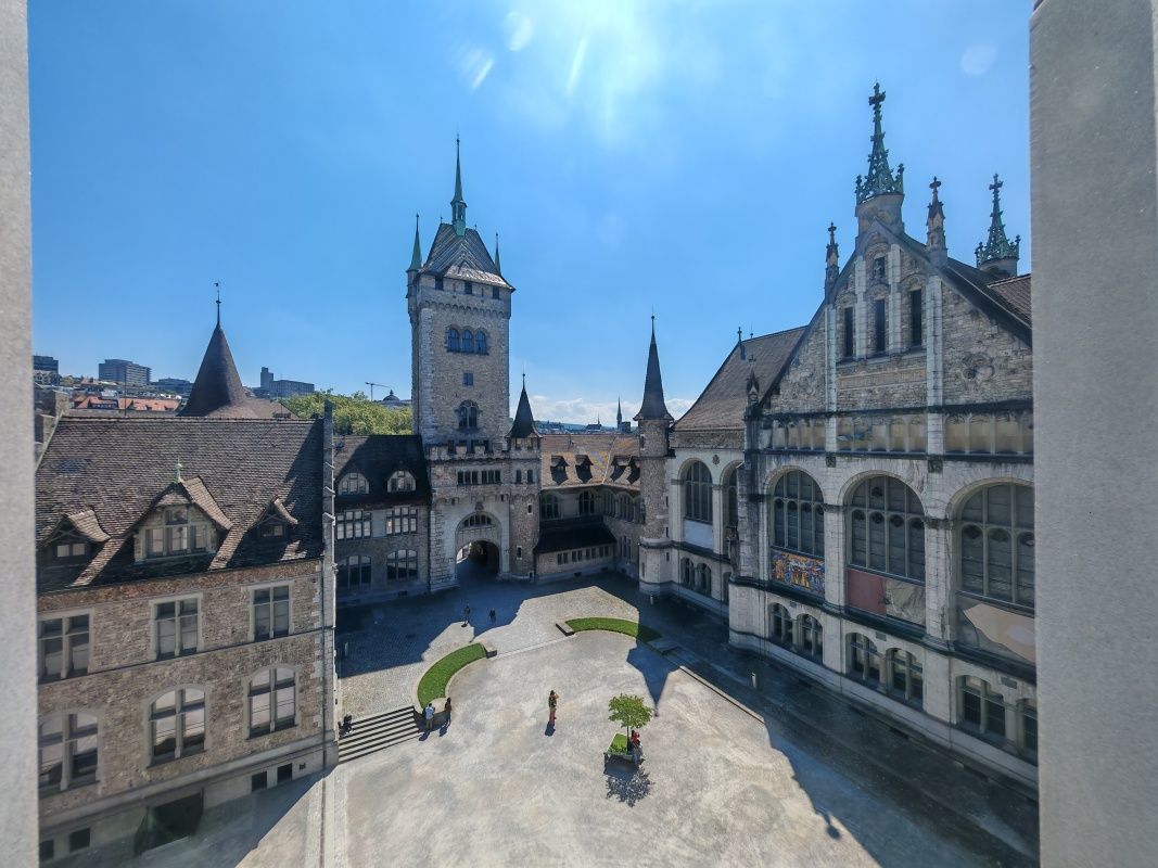 Landesmuseum - vo veži