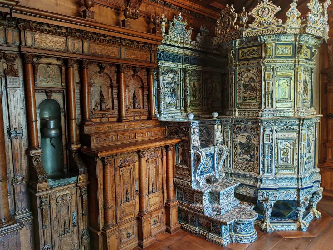 Landesmuseum - izba Seidenhof, r.1617