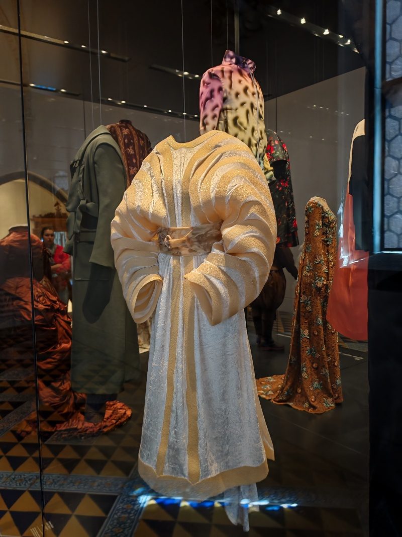 Landesmuseum - dobové kostýmy v hornej kaplnke