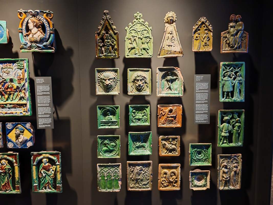 Landesmuseum - kachle a kachličky