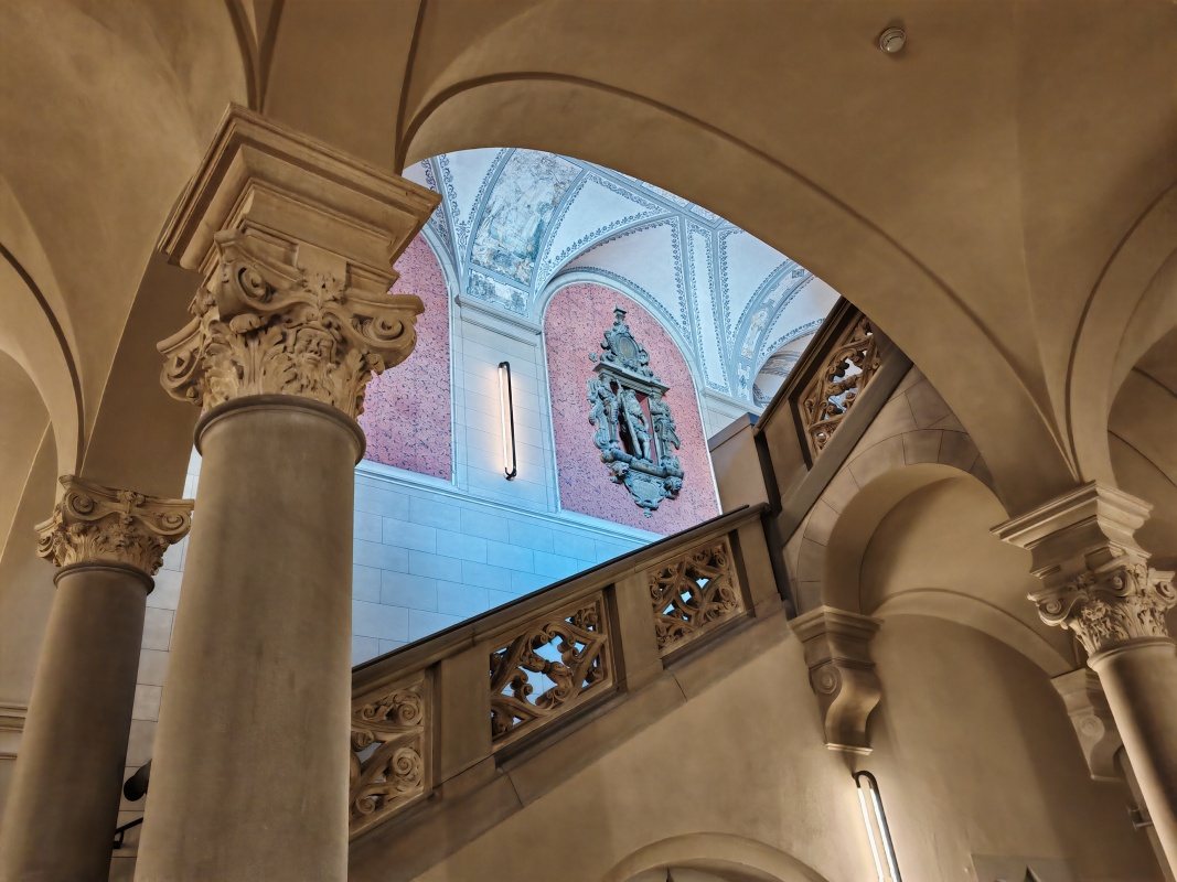 Landesmuseum - zostupujeme na nižšie poschodie