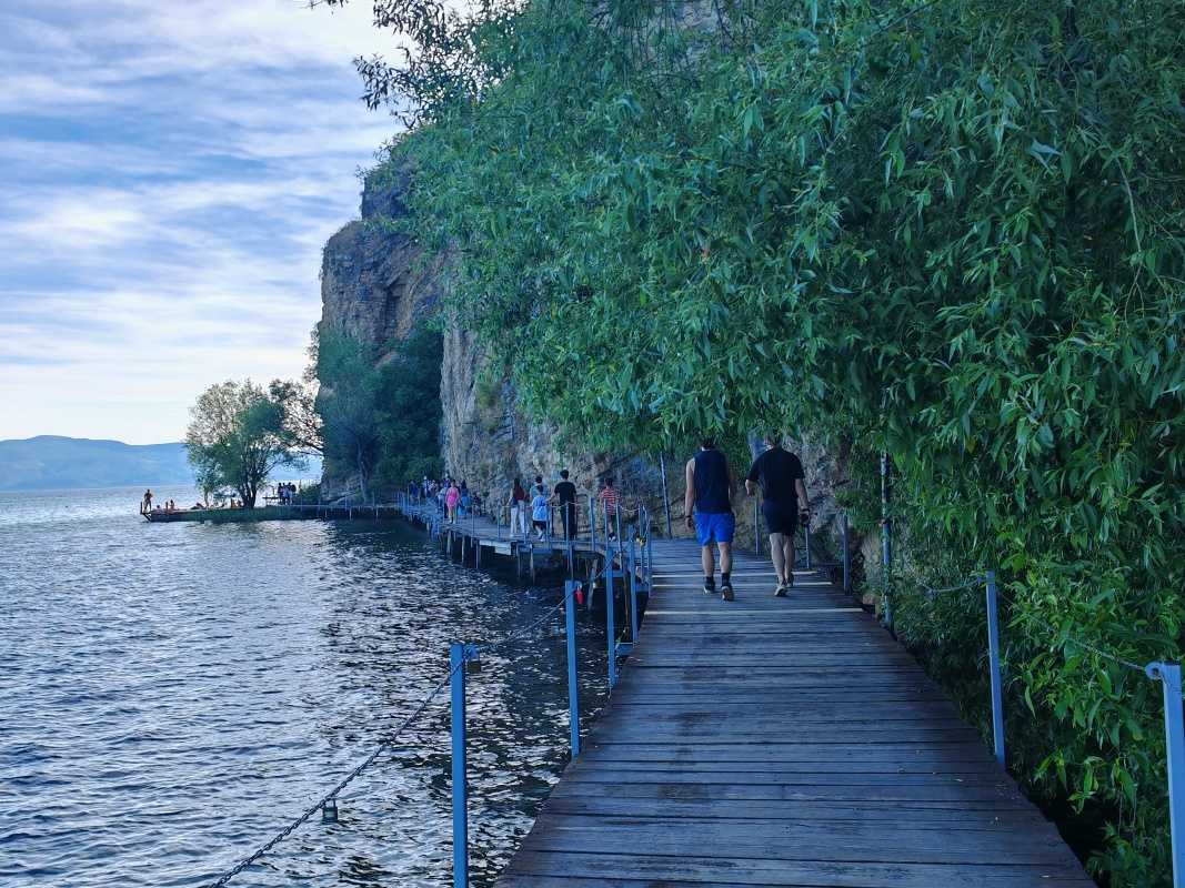 Pobrežná promenáda
