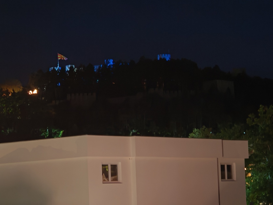 21:20, Samuelova pevnosť z nášho balkóna