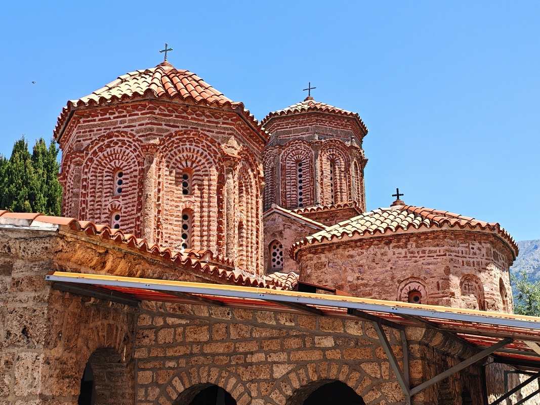 Kláštor sv. Nauma, starý kostol