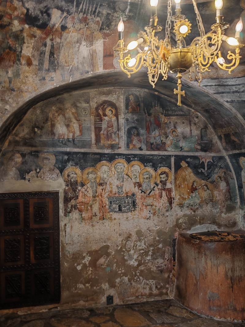 Kláštor sv. Nauma, starý kostol