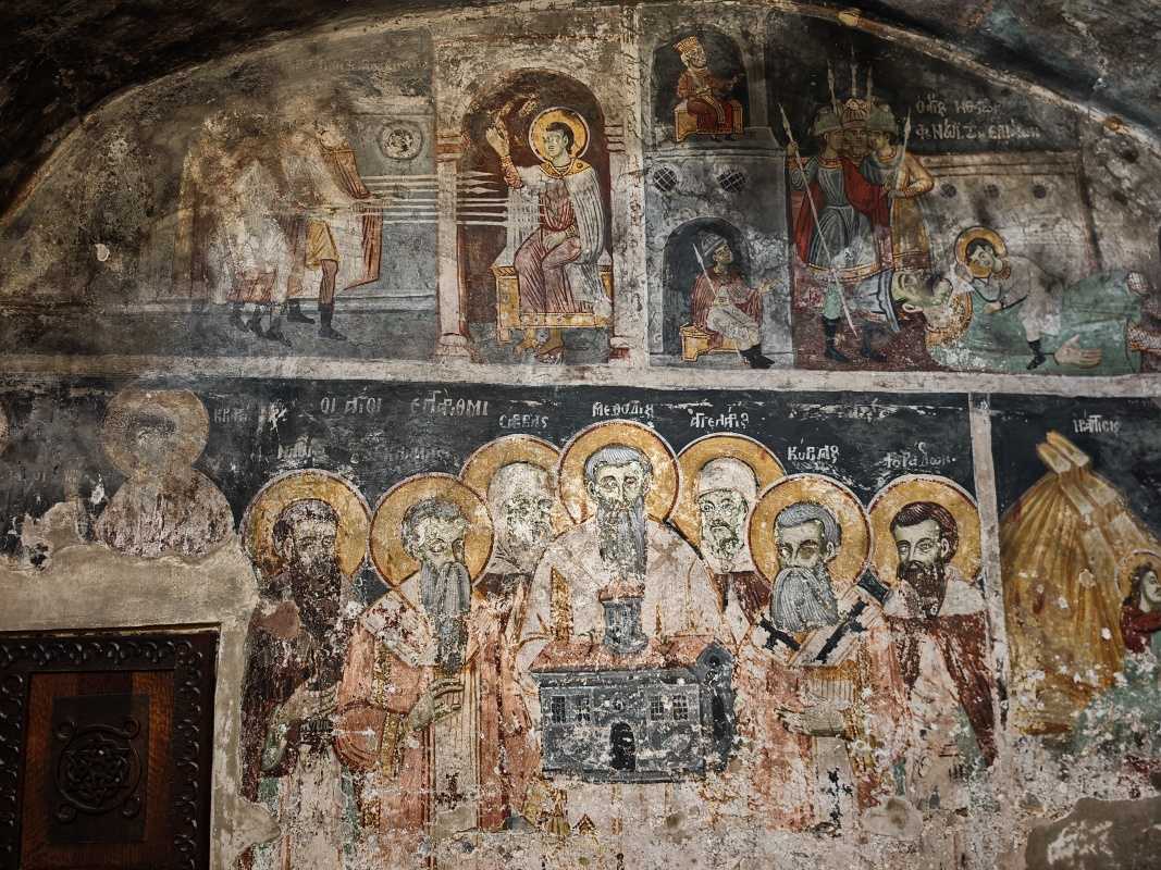 Kláštor sv. Nauma, starý kostol