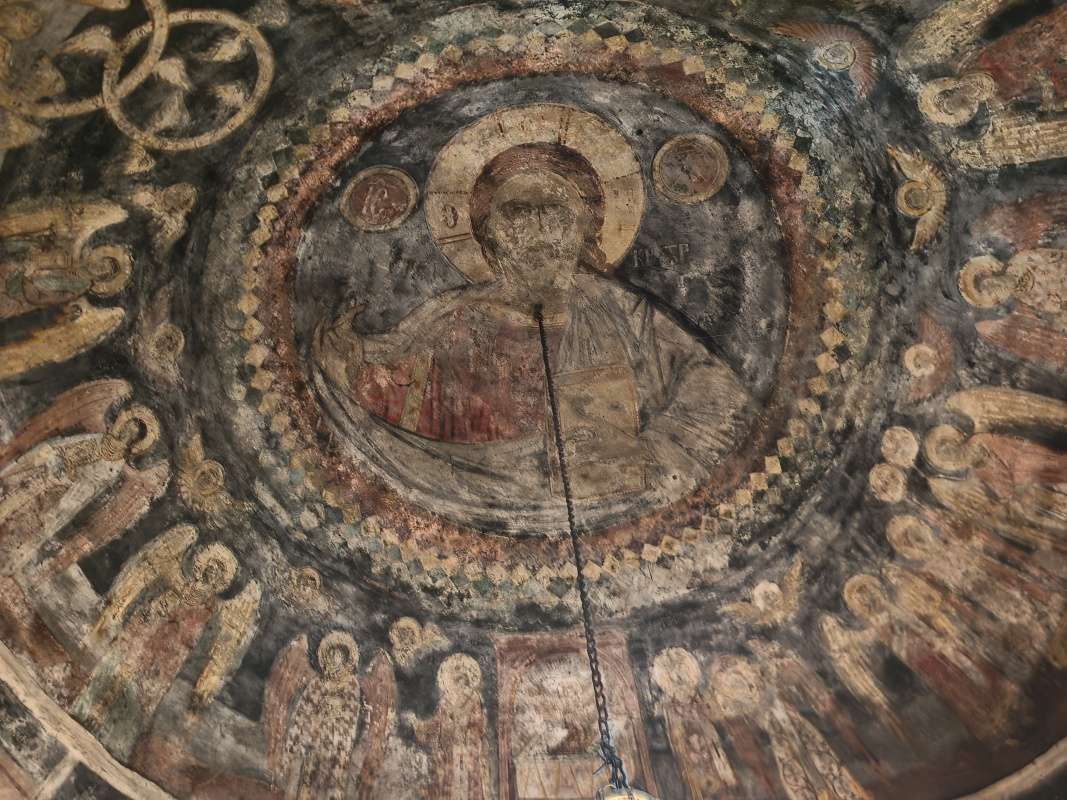 Kláštor sv. Nauma, starý kostol, hrobka sv. Nauma