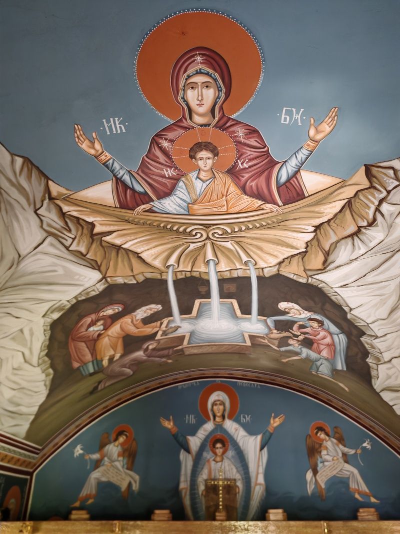 Kostol sv. Bohorodičky s prameňom vnútri kostola