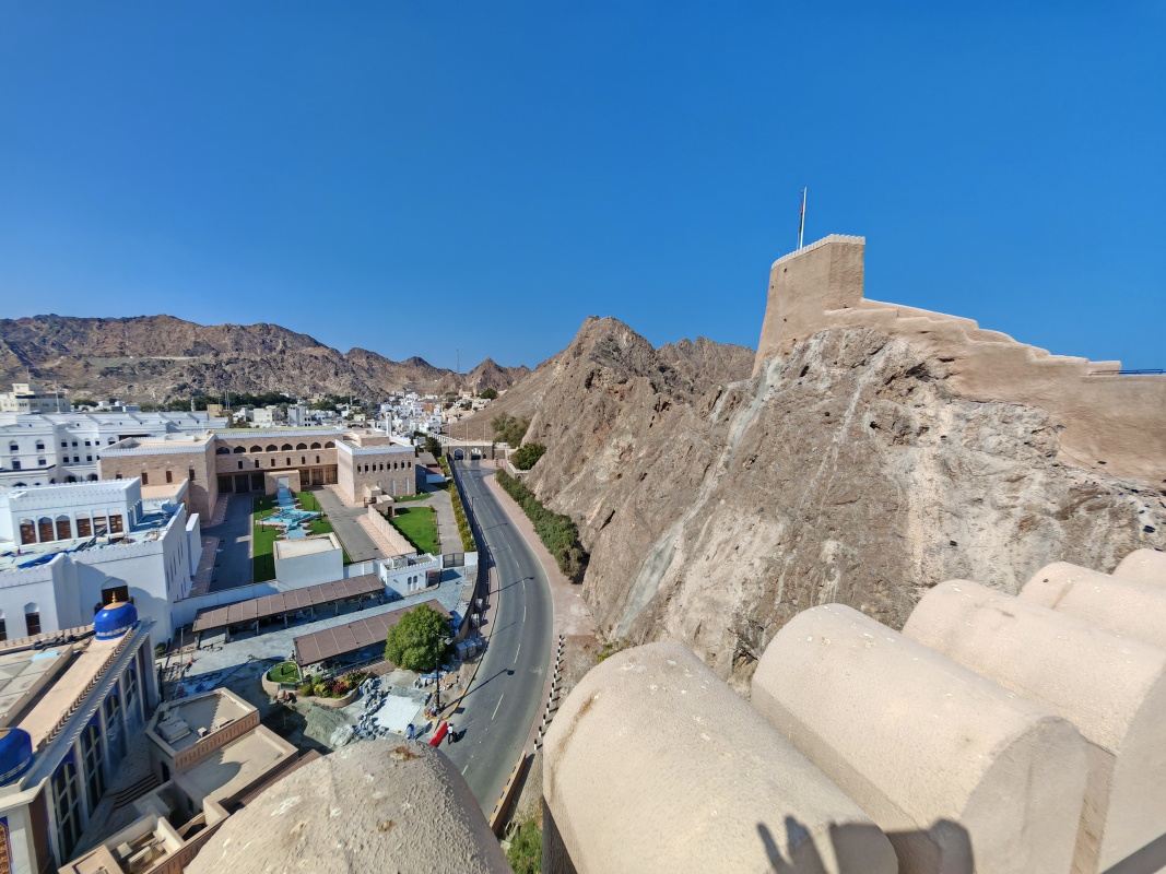 Al Mirani - výhľad na Starý Muscat