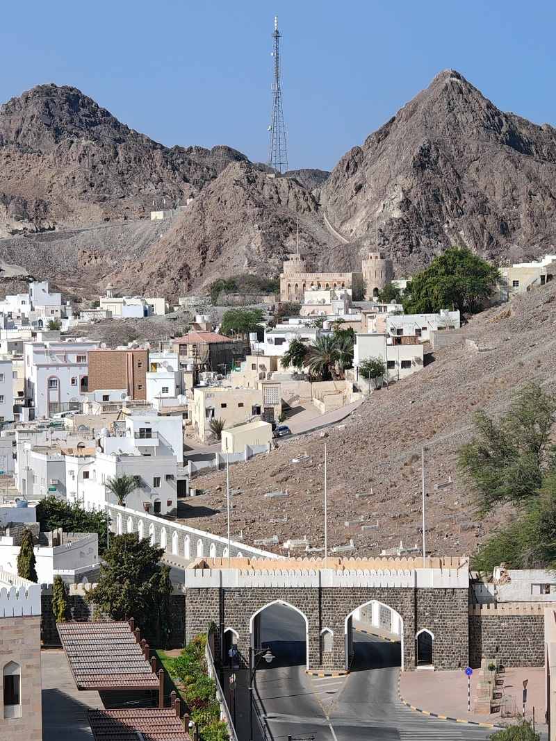 Al Mirani - výhľad na Starý Muscat