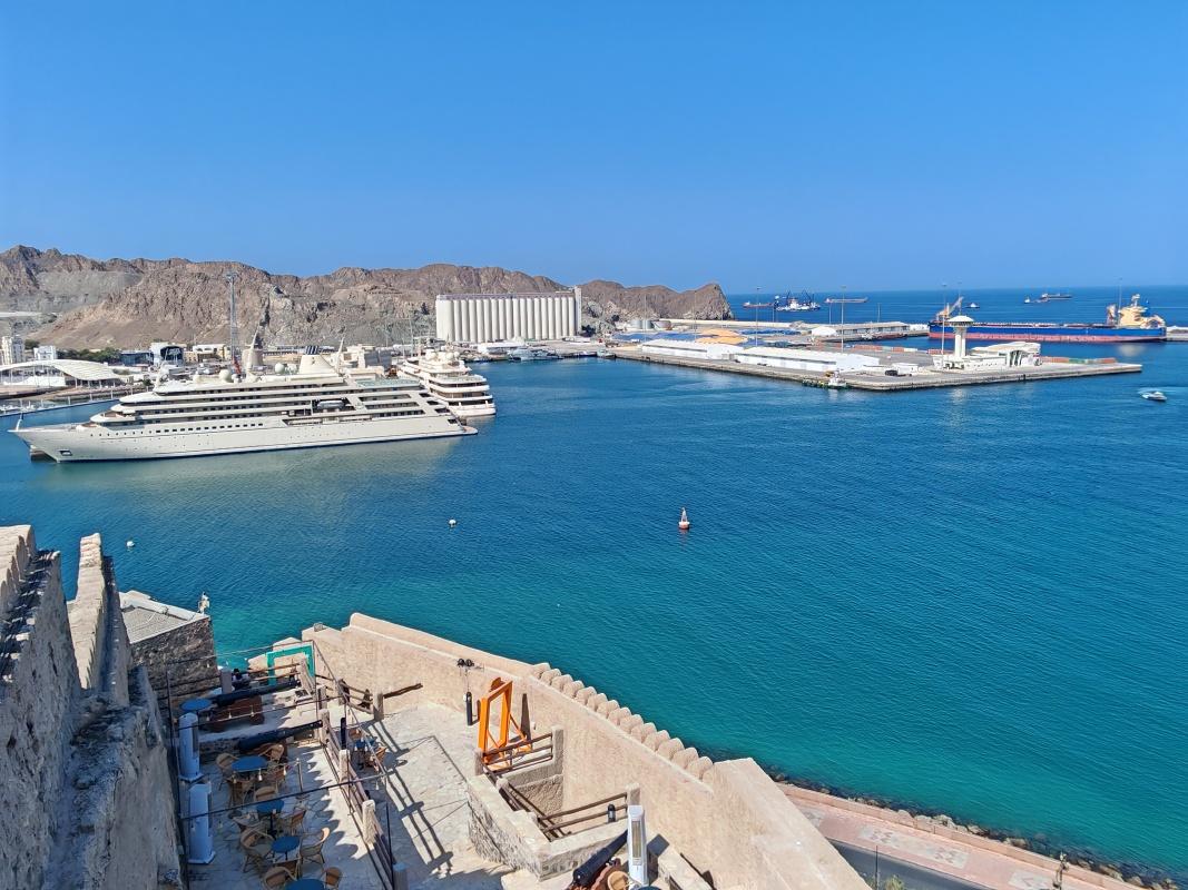 Mutrah Fort, výhľad na Mutrah prístav